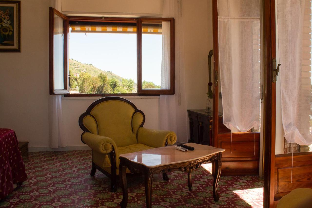 Villa Sarina Полліка Екстер'єр фото